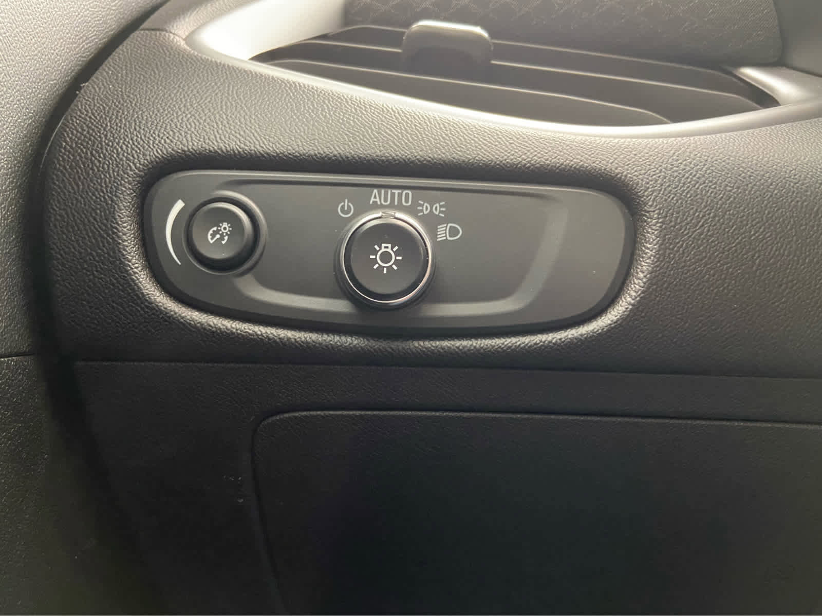 Used 2023 Chevrolet Malibu LT image 31