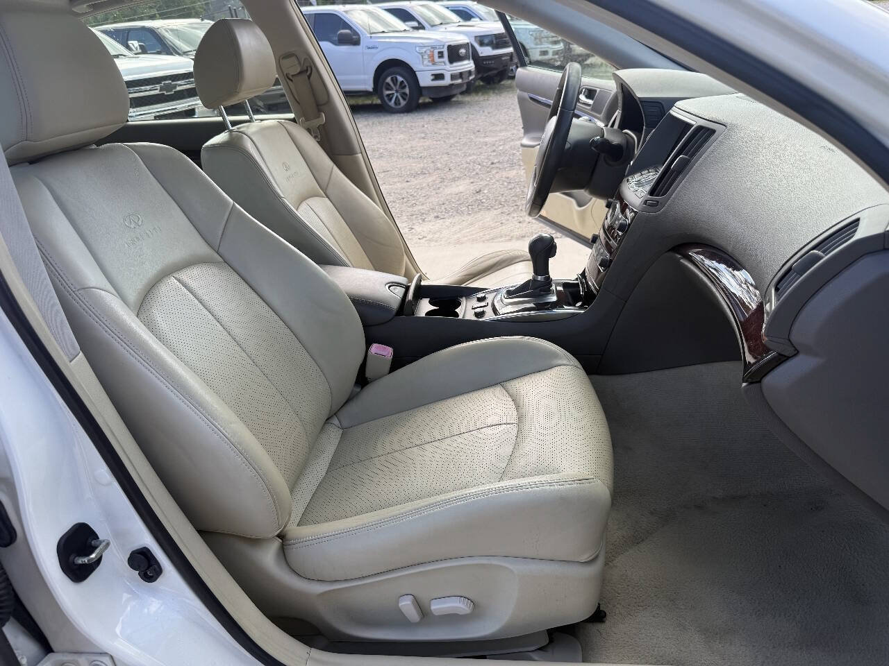 Used 2010 INFINITI G37 x Sedan w/ Premium Pkg AWD/4WD image 28