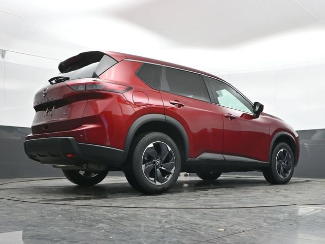 Used 2025 Nissan Rogue SV AWD/4WD image 44