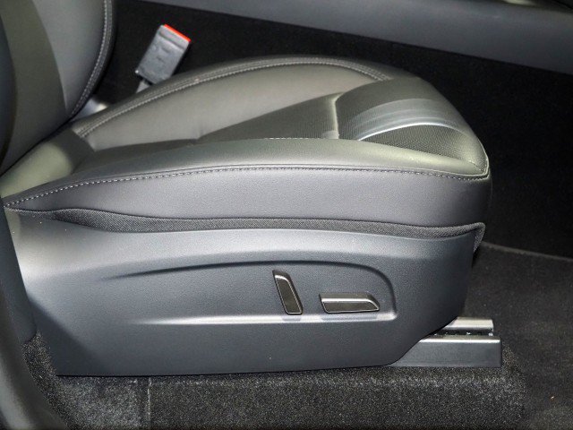 Used 2026 Tesla Model Y Long Range AWD/4WD image 73