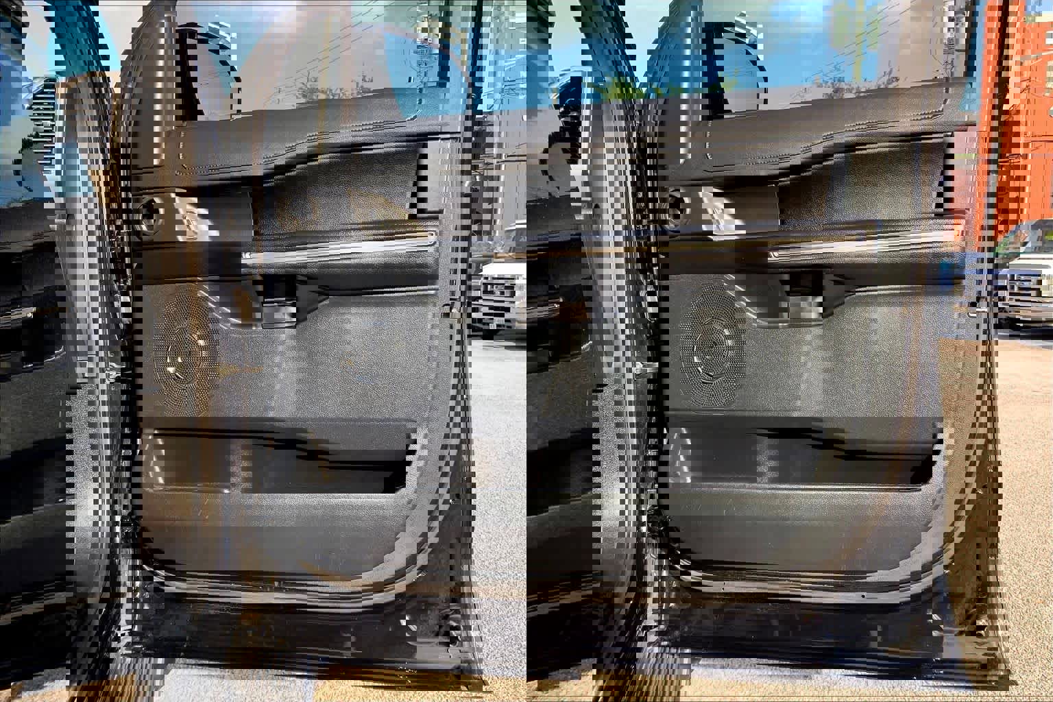 Used 2020 Ford Expedition XLT w/ Equipment Group 202A image 22