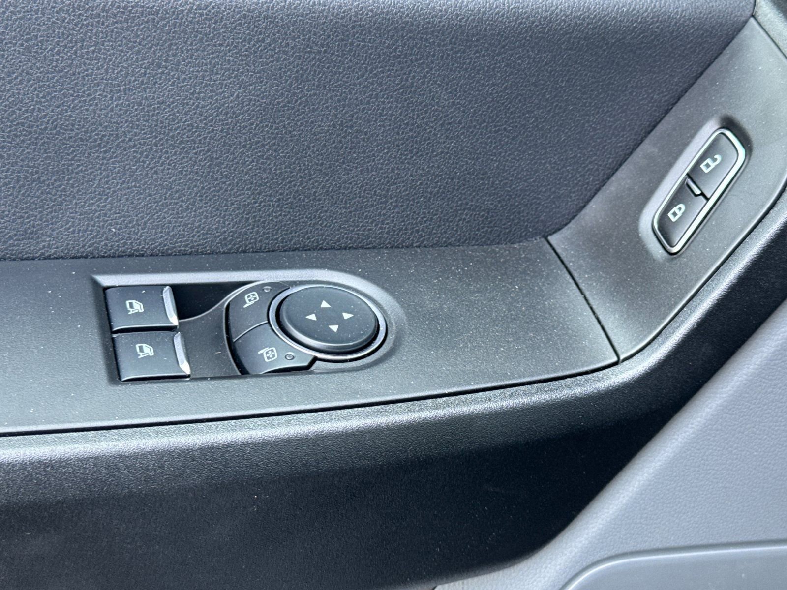 New 2025 Ford F550 4x4 Regular Cab Super Duty image 11