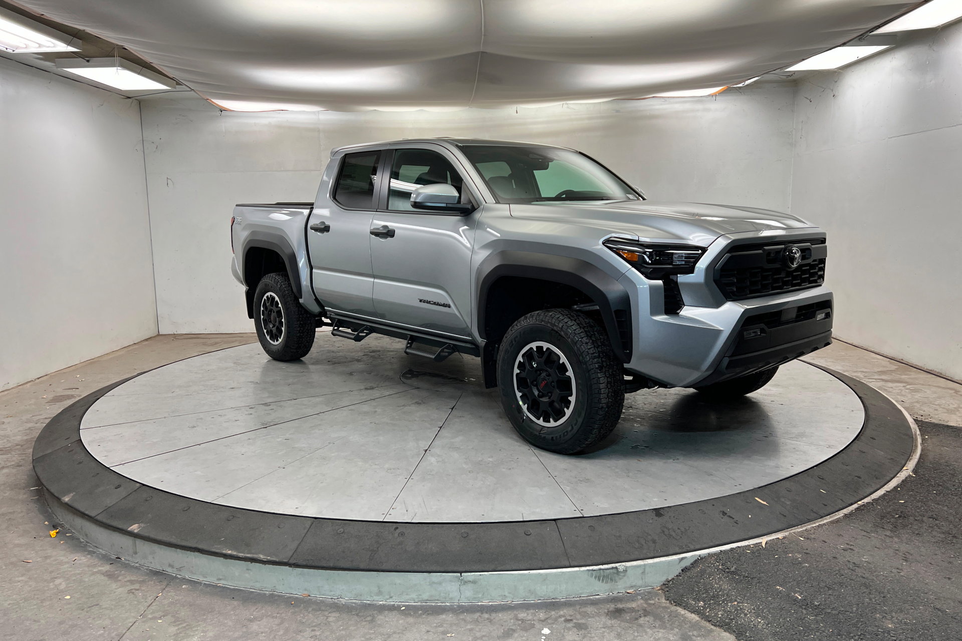 New 2026 Toyota Tacoma TRD Off-Road AWD/4WD image 7