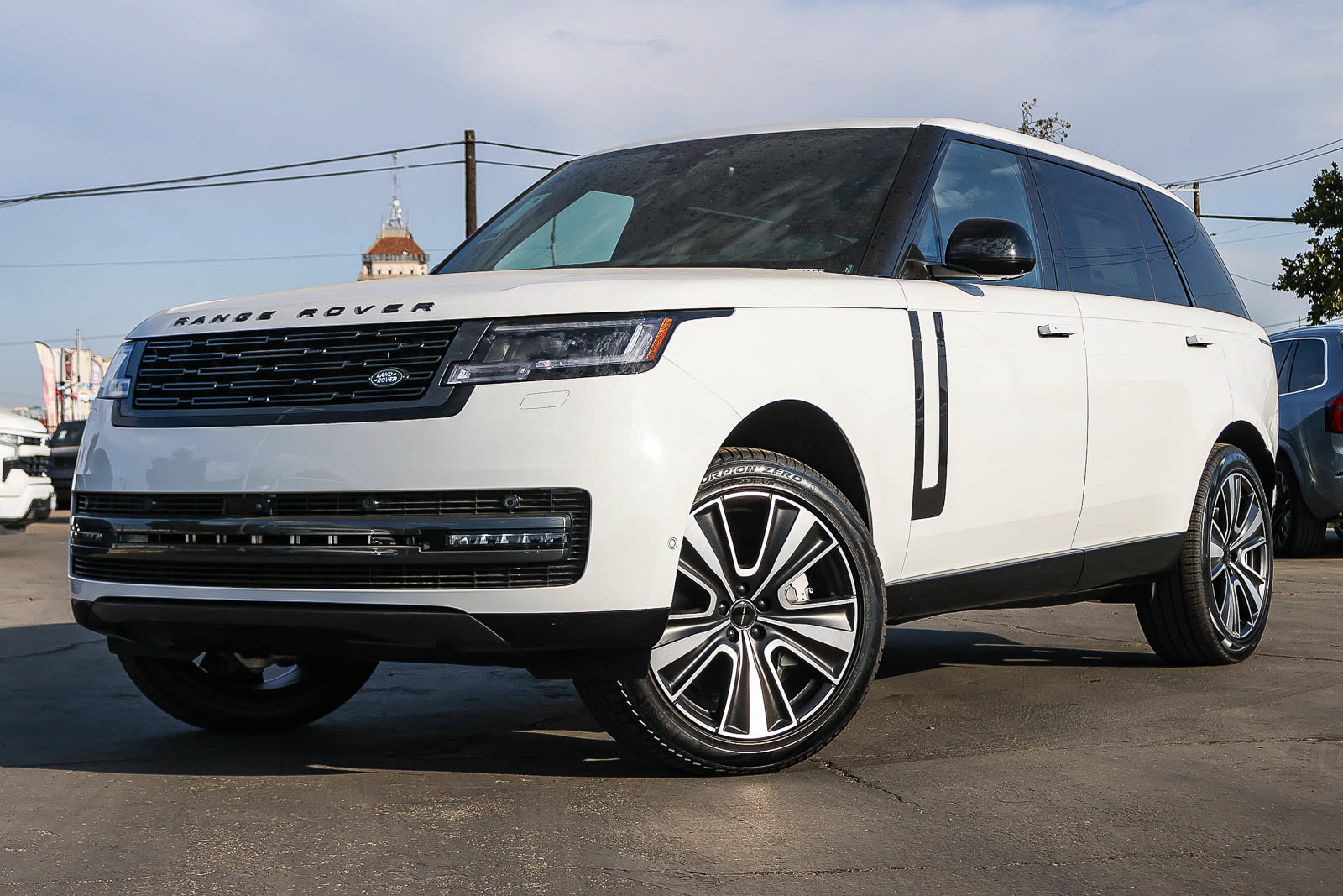 New 2026 Land Rover Range Rover Long Wheelbase SE
