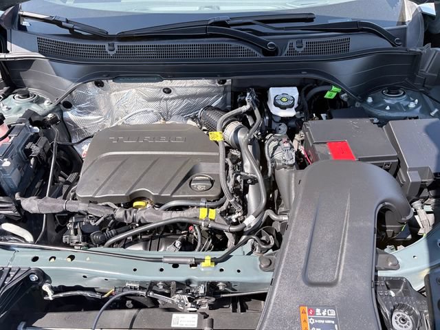 Used 2025 Chevrolet Trax LT w/ LT Convenience Package FWD image 26