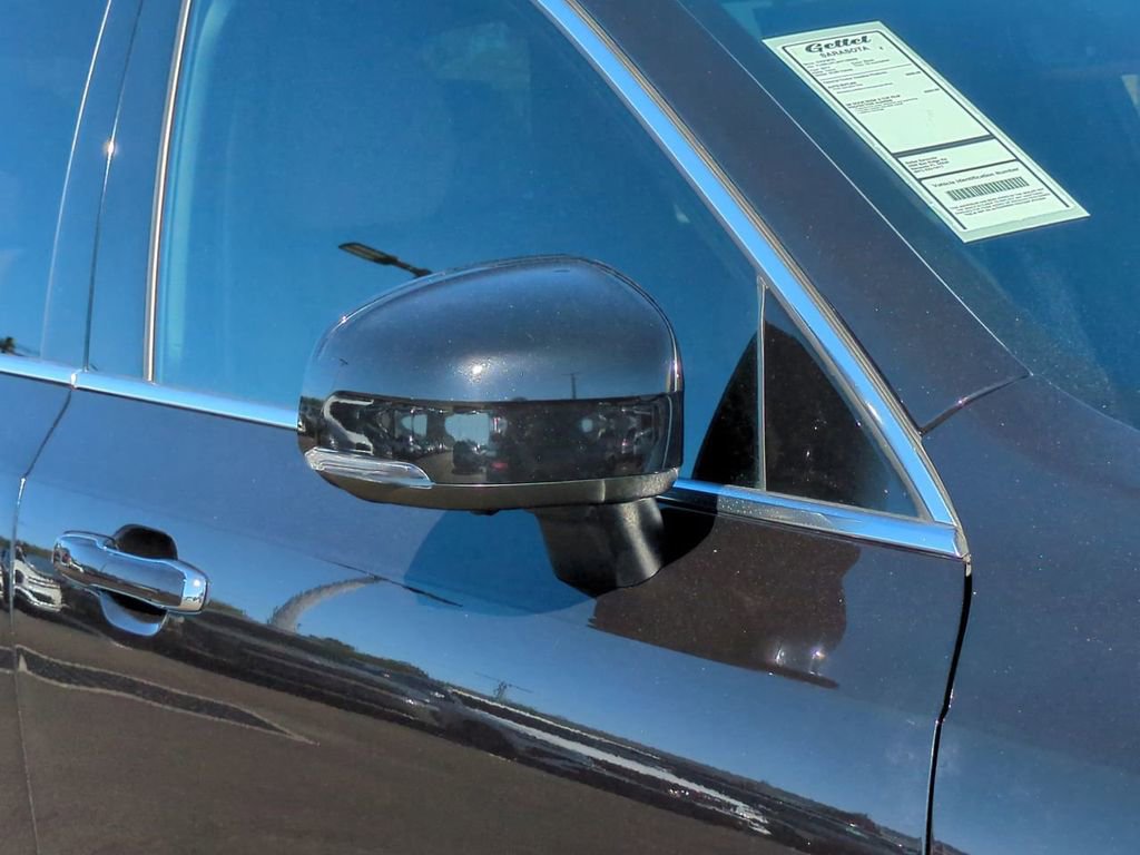 Used 2017 Volvo XC90 T8 Inscription w/ Vision Package image 12