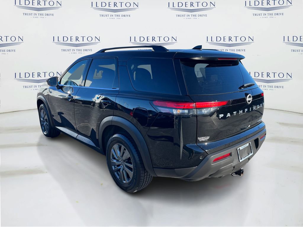 Used 2024 Nissan Pathfinder SV image 8