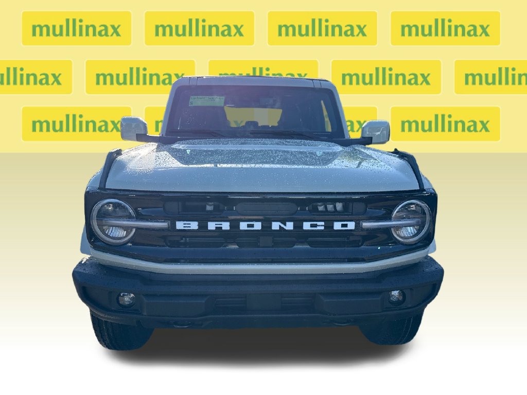 New 2026 Ford Bronco Outer Banks AWD/4WD image 12
