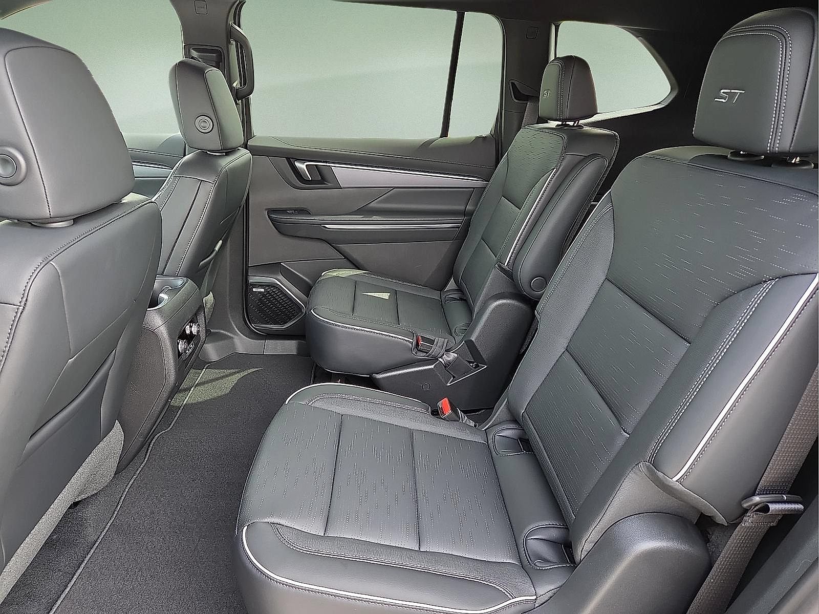 New 2026 Buick Enclave Sport Touring w/ Power Package FWD image 11