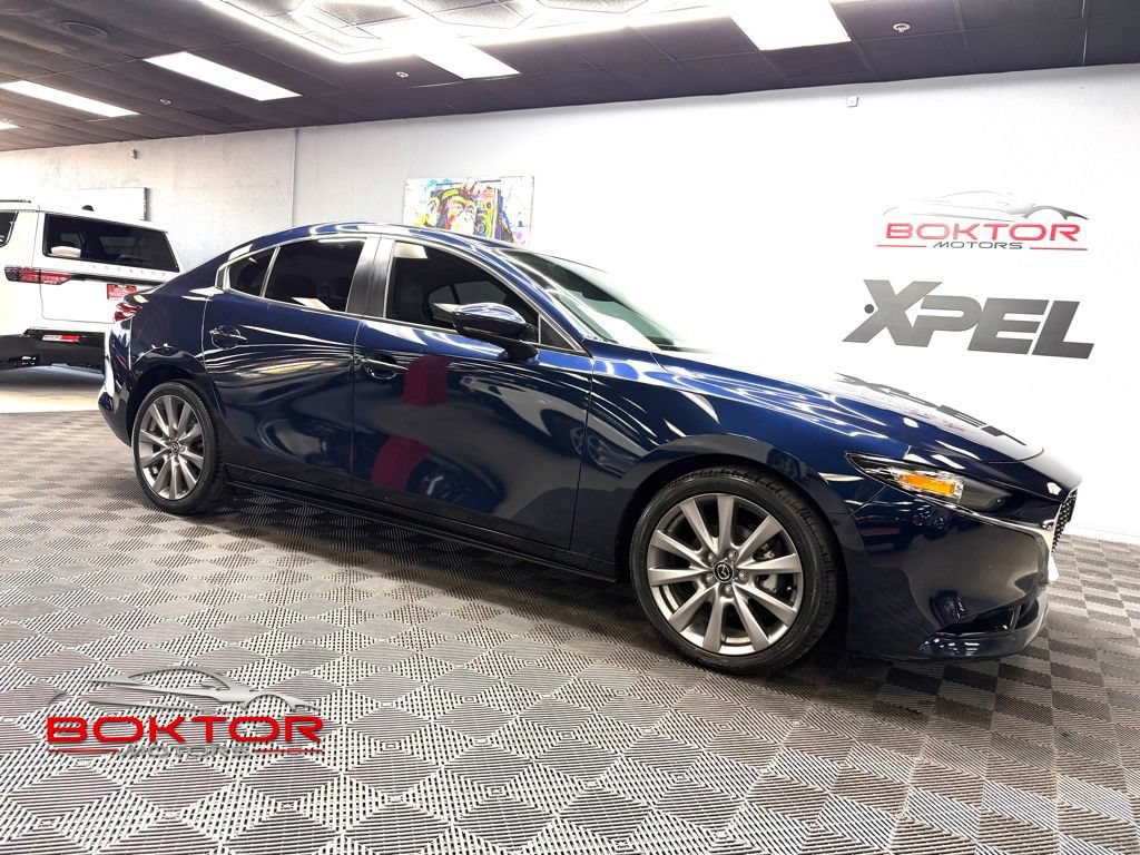 Used 2023 MAZDA MAZDA3 s FWD image 1