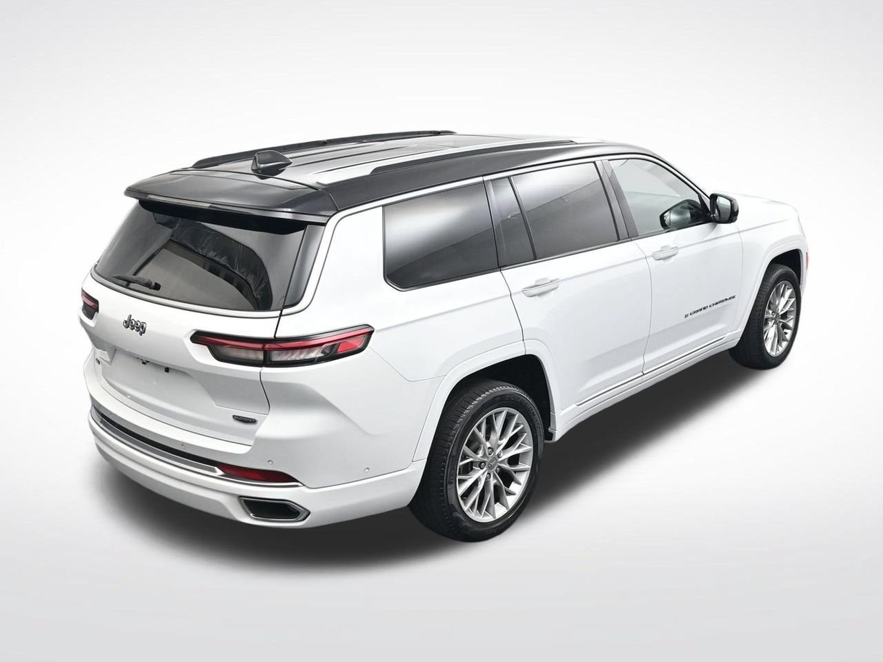 Used 2023 Jeep Grand Cherokee L Summit RWD image 21