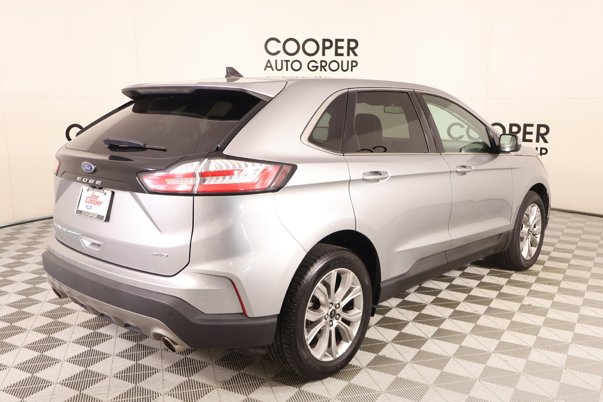 Used 2024 Ford Edge Titanium AWD/4WD image 20