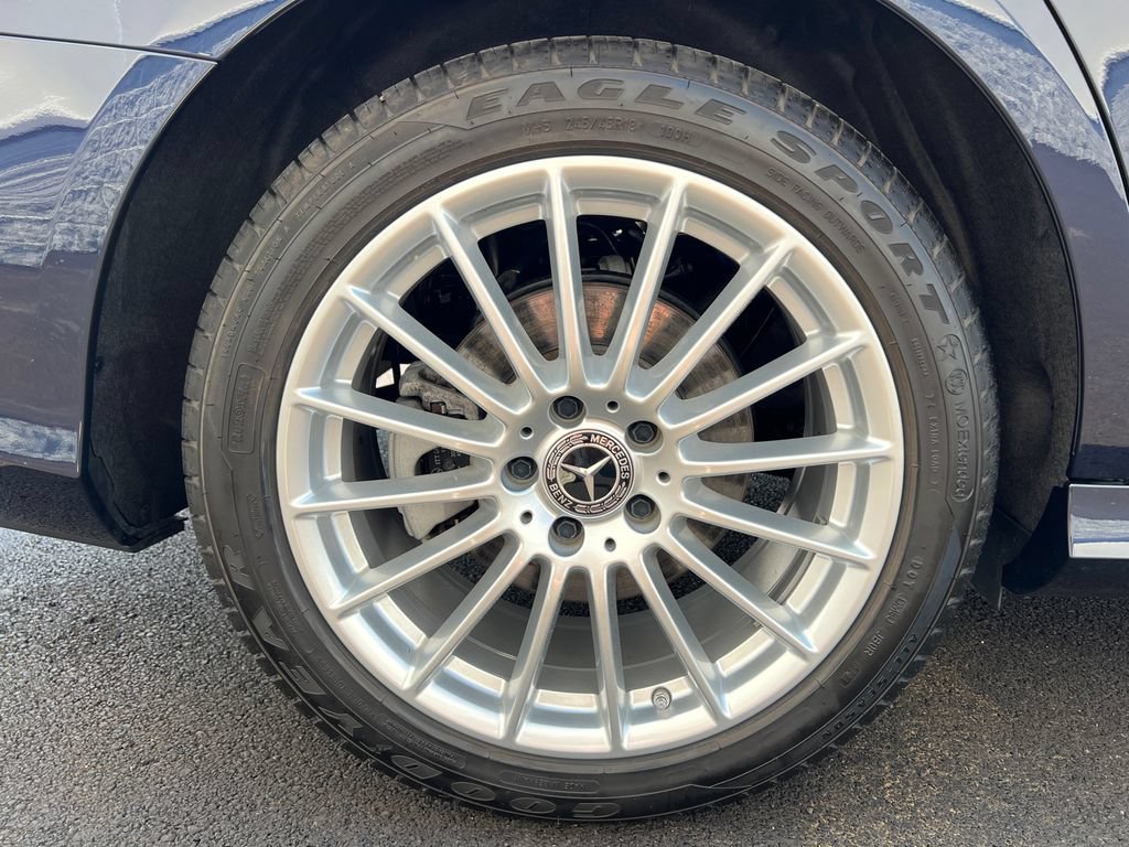 Used 2023 Mercedes-Benz E 350 4MATIC Sedan image 35
