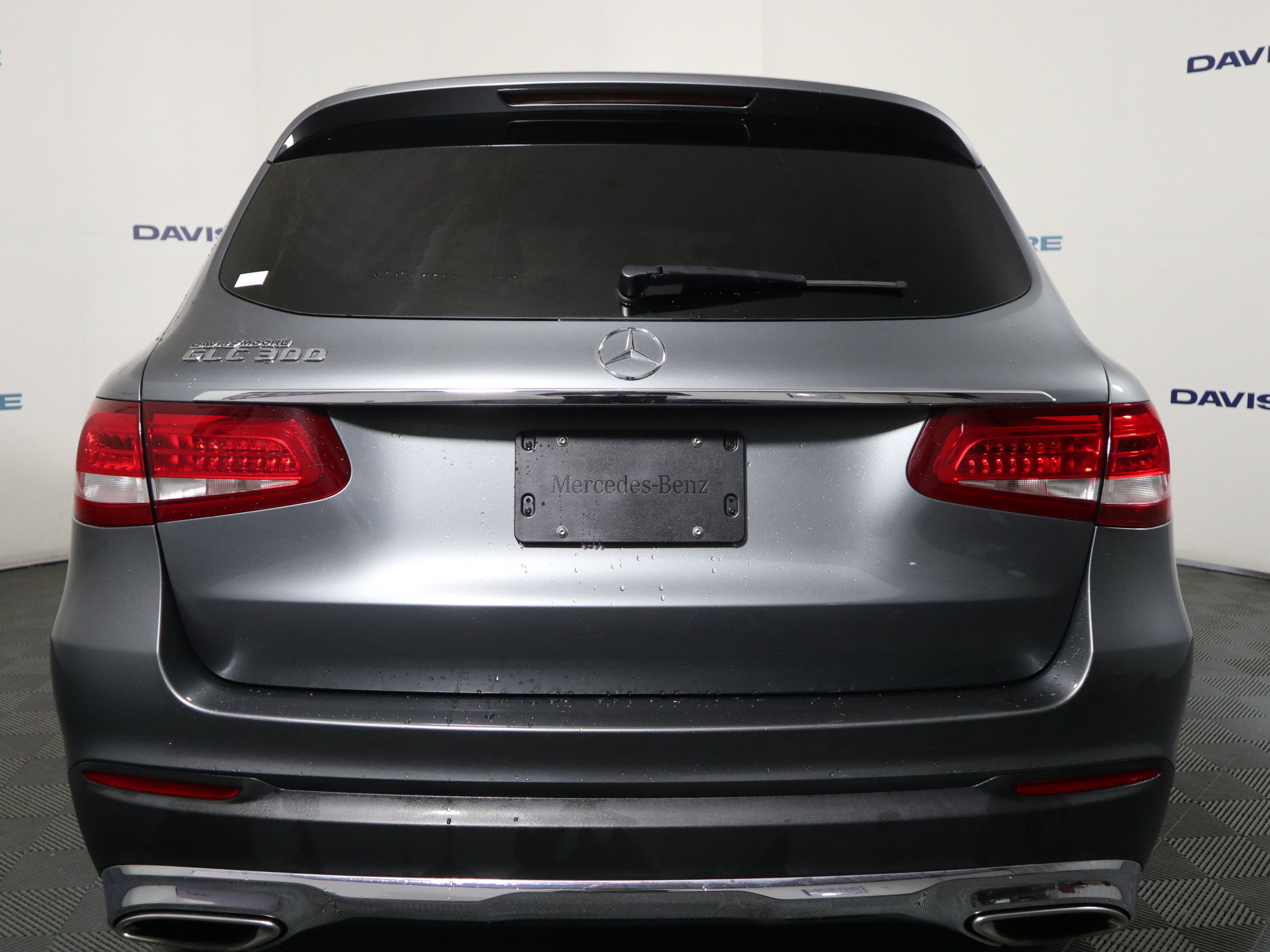 Used 2019 Mercedes-Benz GLC 300 w/ Premium Package image 7