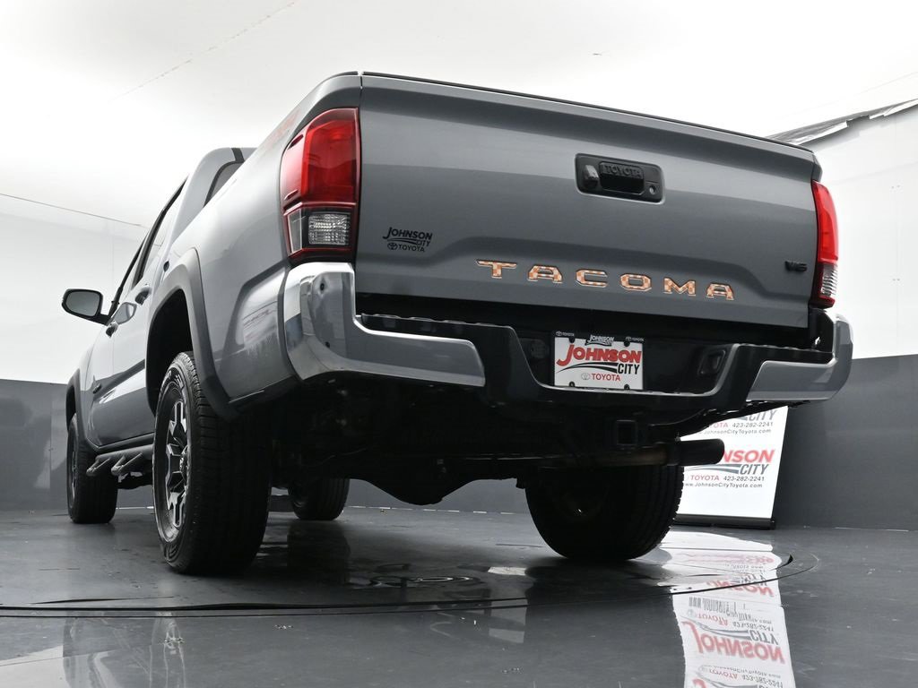 Used 2019 Toyota Tacoma TRD Off-Road image 38