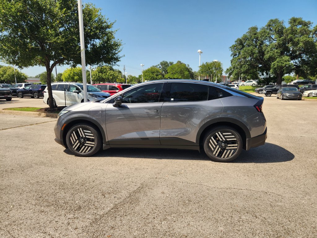 New 2026 Nissan Leaf SV+ w/ Floor Mat Package (SV+) FWD image 4