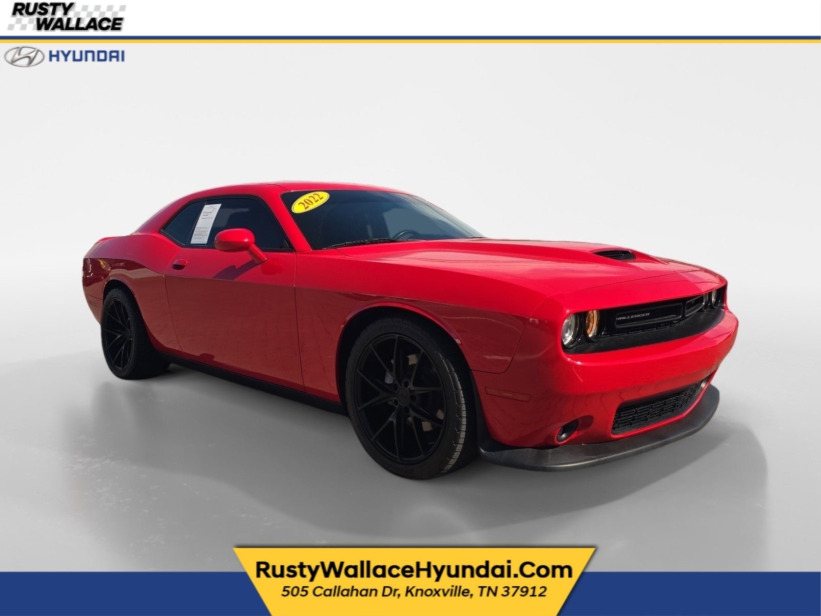 Used 2022 Dodge Challenger GT RWD image 1