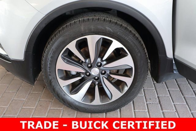 Certified 2022 Buick Encore Preferred w/ Safety Package image 9
