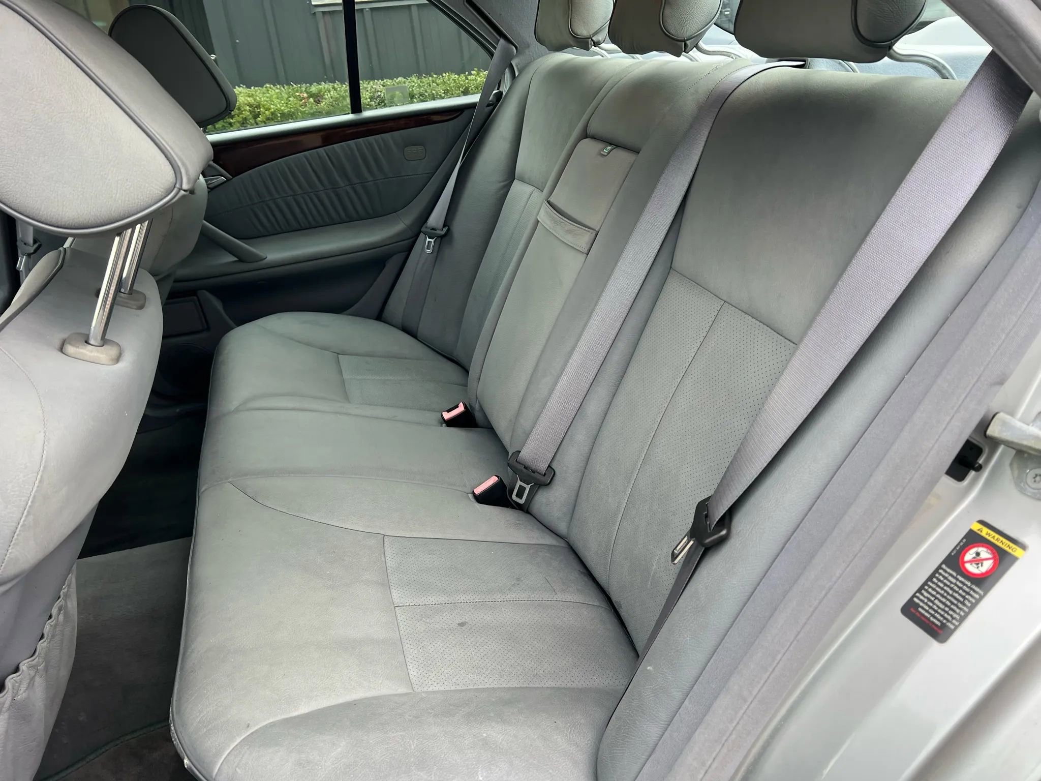 Used 2000 Mercedes-Benz E 320 Sedan image 16