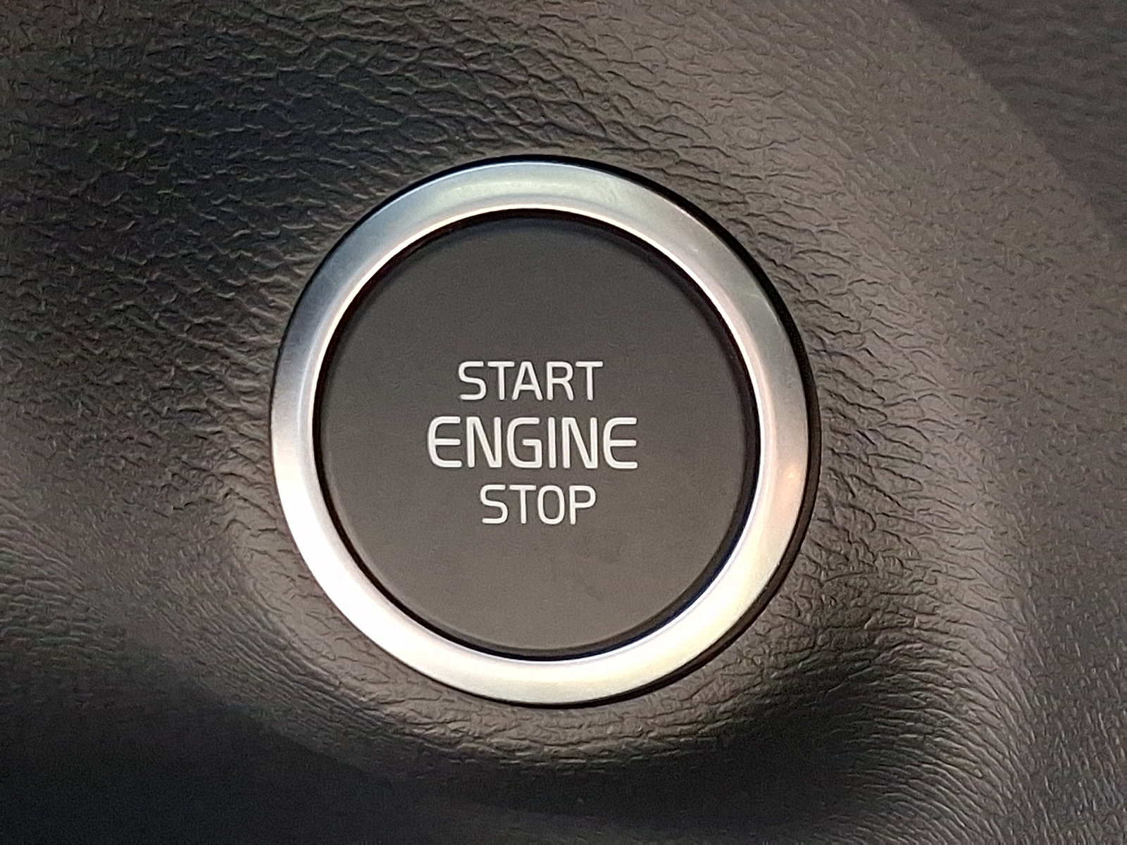 New 2026 Volvo XC40 B5 Ultra w/ Climate Package AWD/4WD image 12
