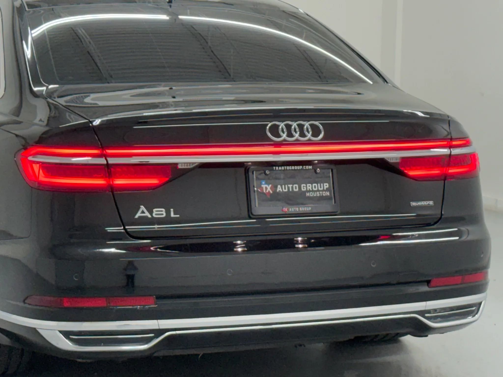 Used 2019 Audi A8 L 3.0T w/ Executive Package image 39
