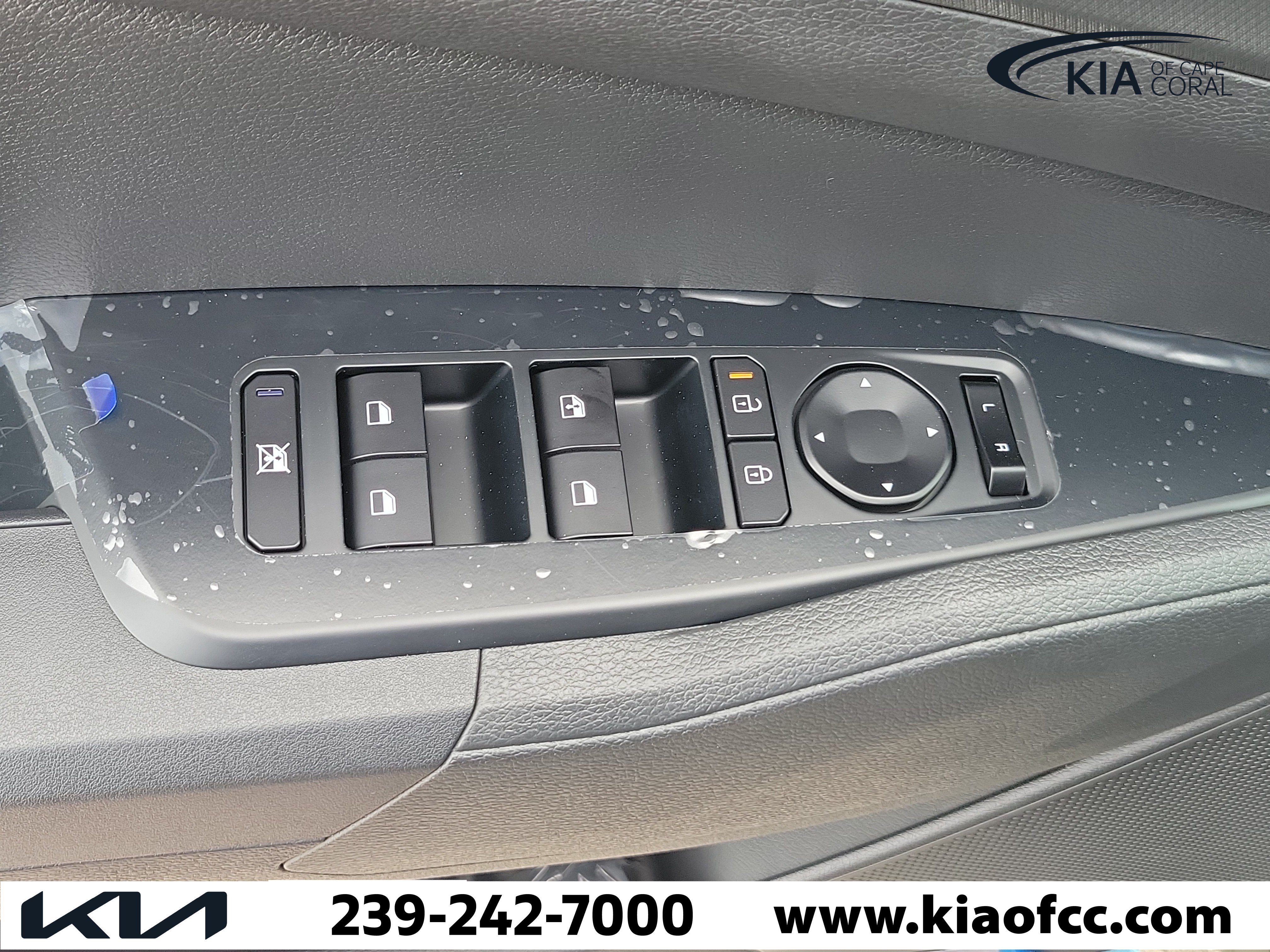 New 2027 Kia Sportage S AWD/4WD image 24