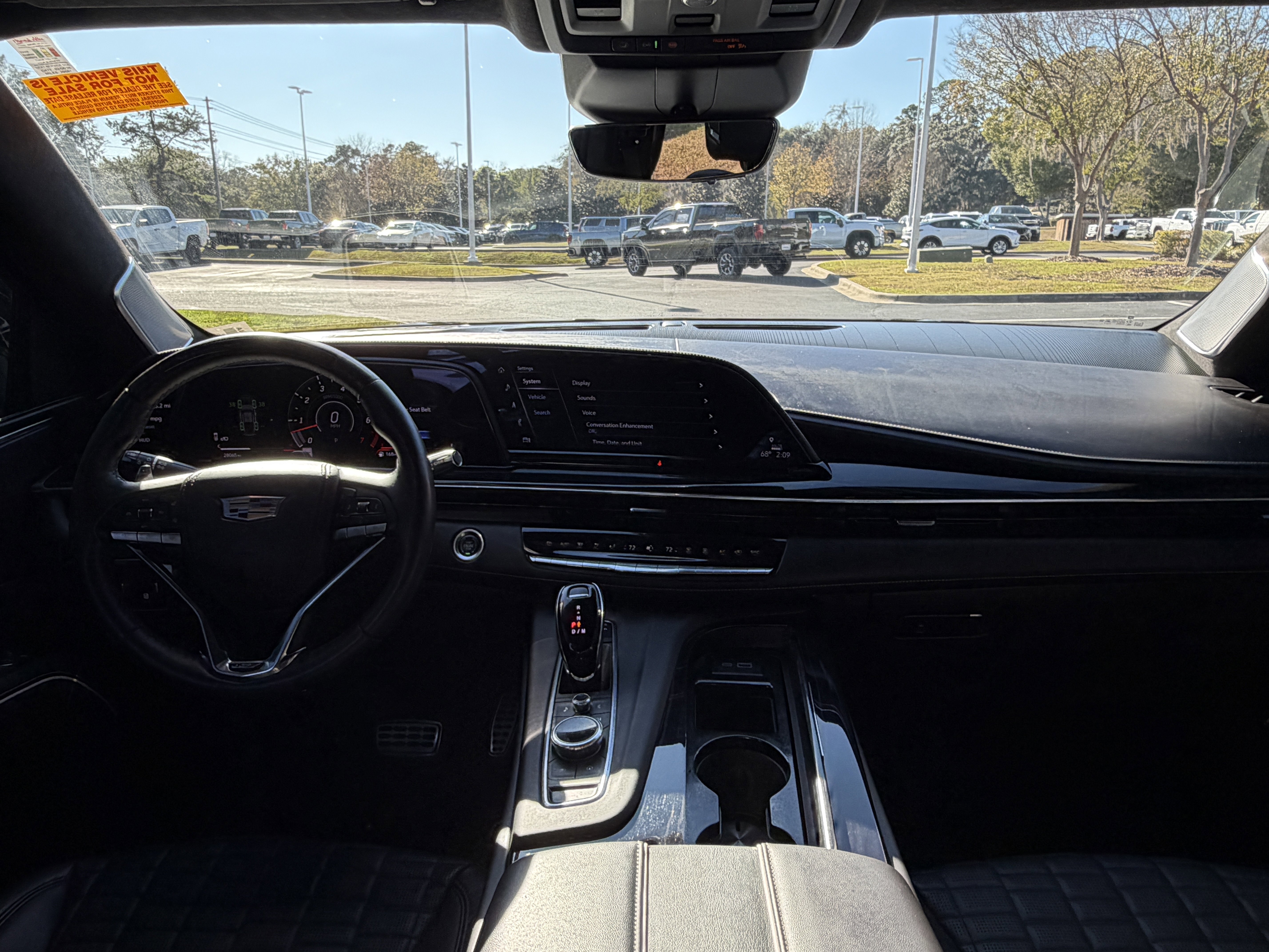 Used 2023 Cadillac Escalade ESV V image 8