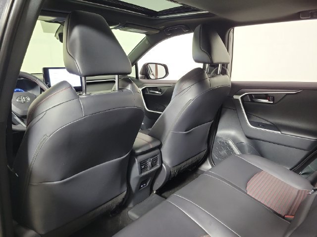 Used 2024 Toyota RAV4 XSE AWD/4WD image 11