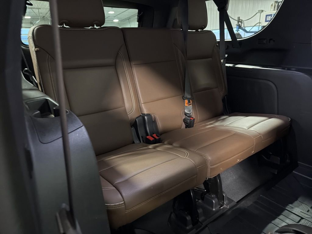 Used 2021 Chevrolet Suburban High Country AWD/4WD image 20