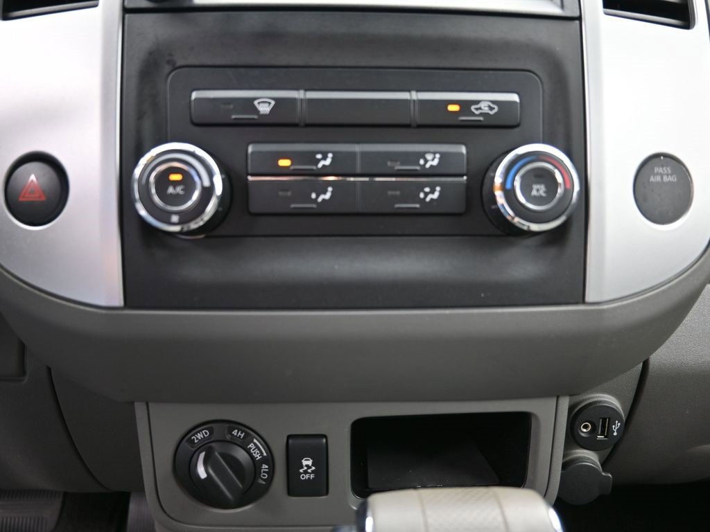 Used 2019 Nissan Frontier SV image 16