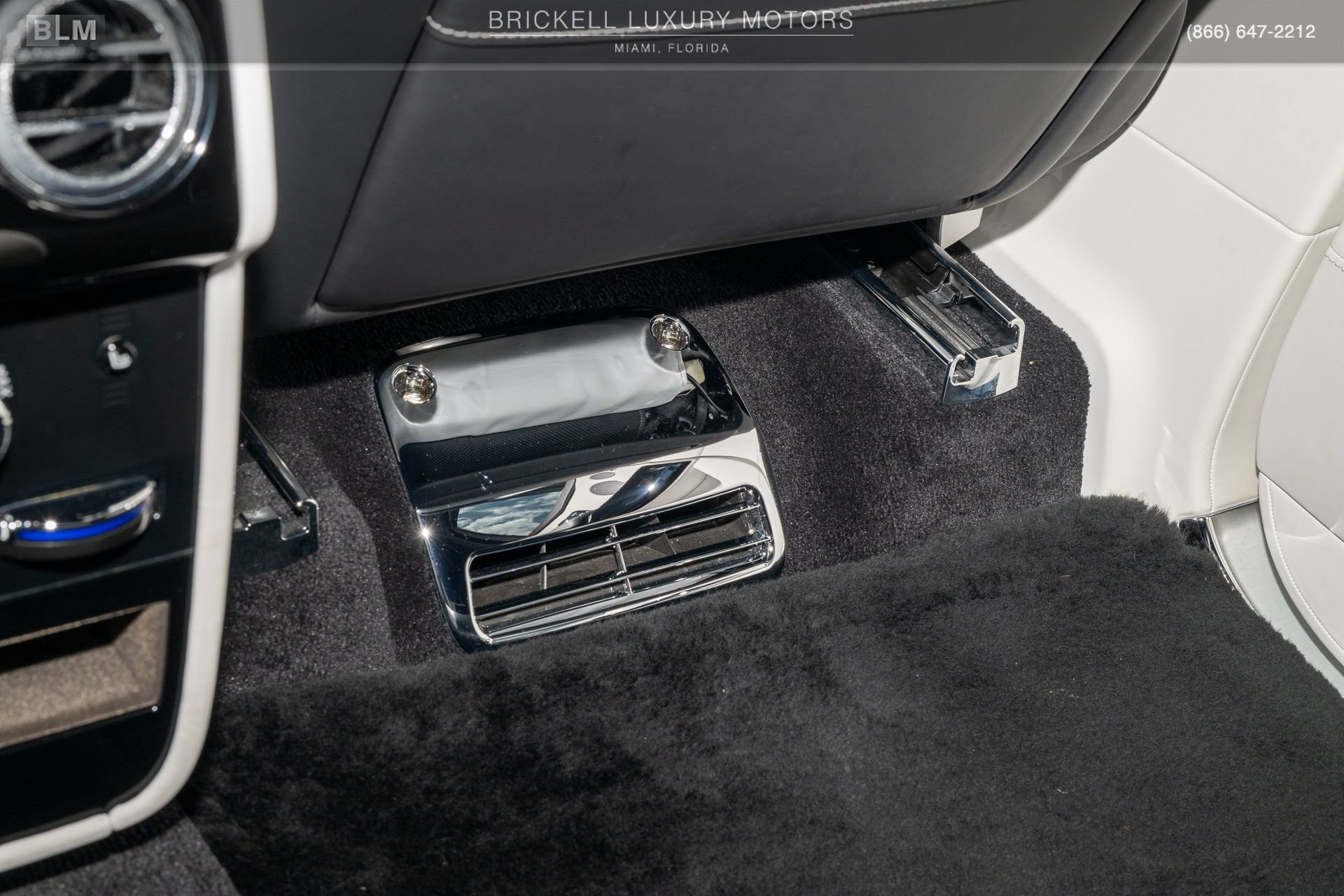 Used 2022 Rolls-Royce Cullinan AWD/4WD image 28