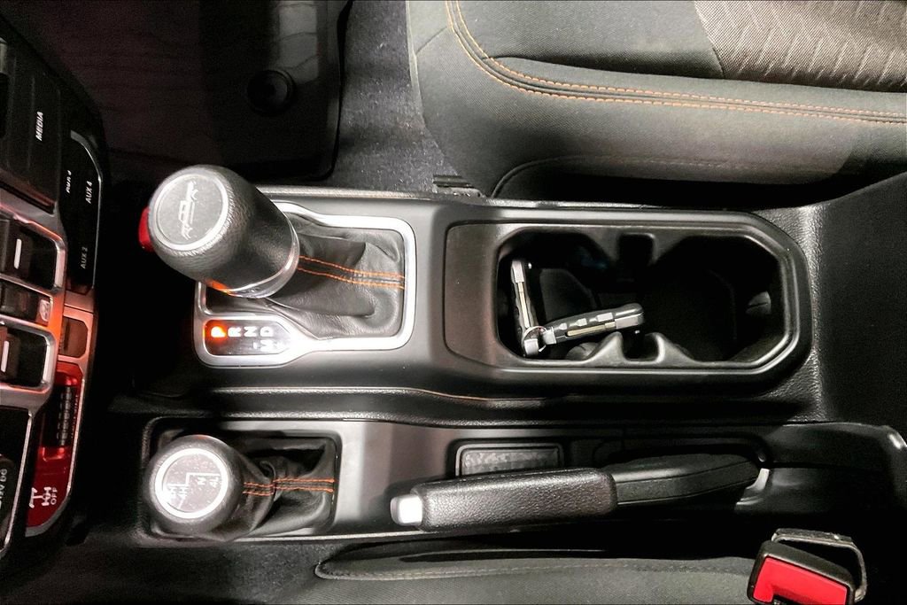 Used 2020 Jeep Gladiator Mojave w/ Trailer Tow Package image 13