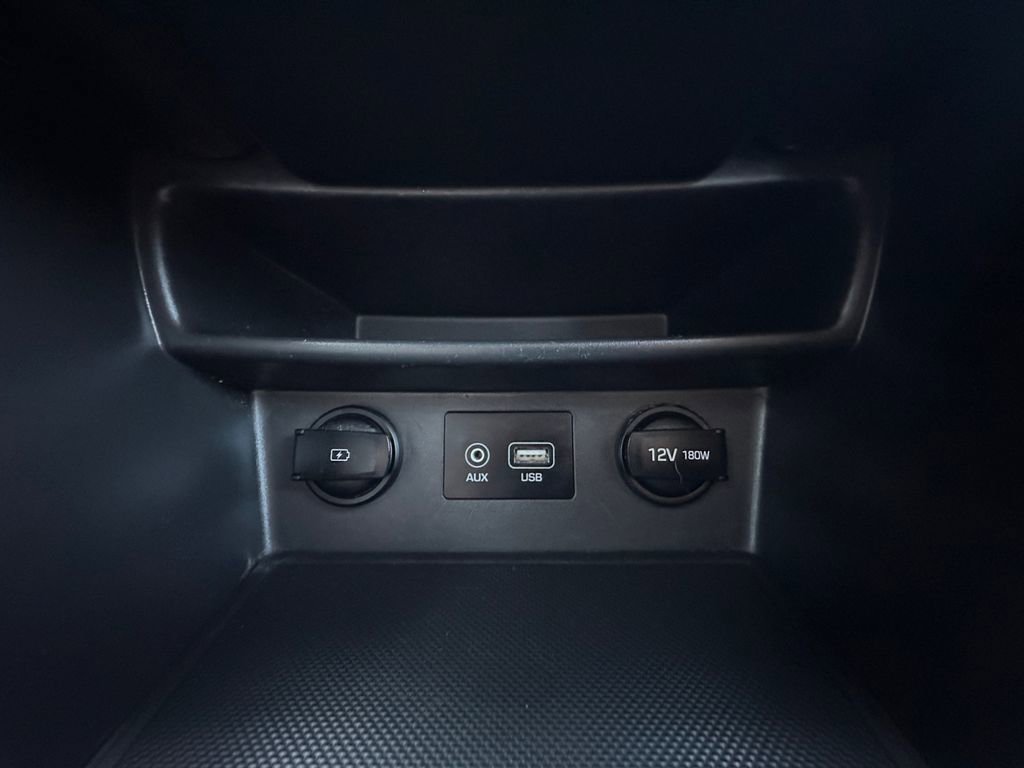 Used 2019 Hyundai Kona SE image 25