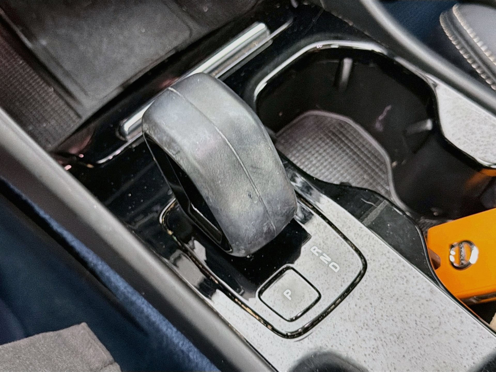 Certified 2023 Volvo C40 P8 Recharge Plus AWD/4WD image 17