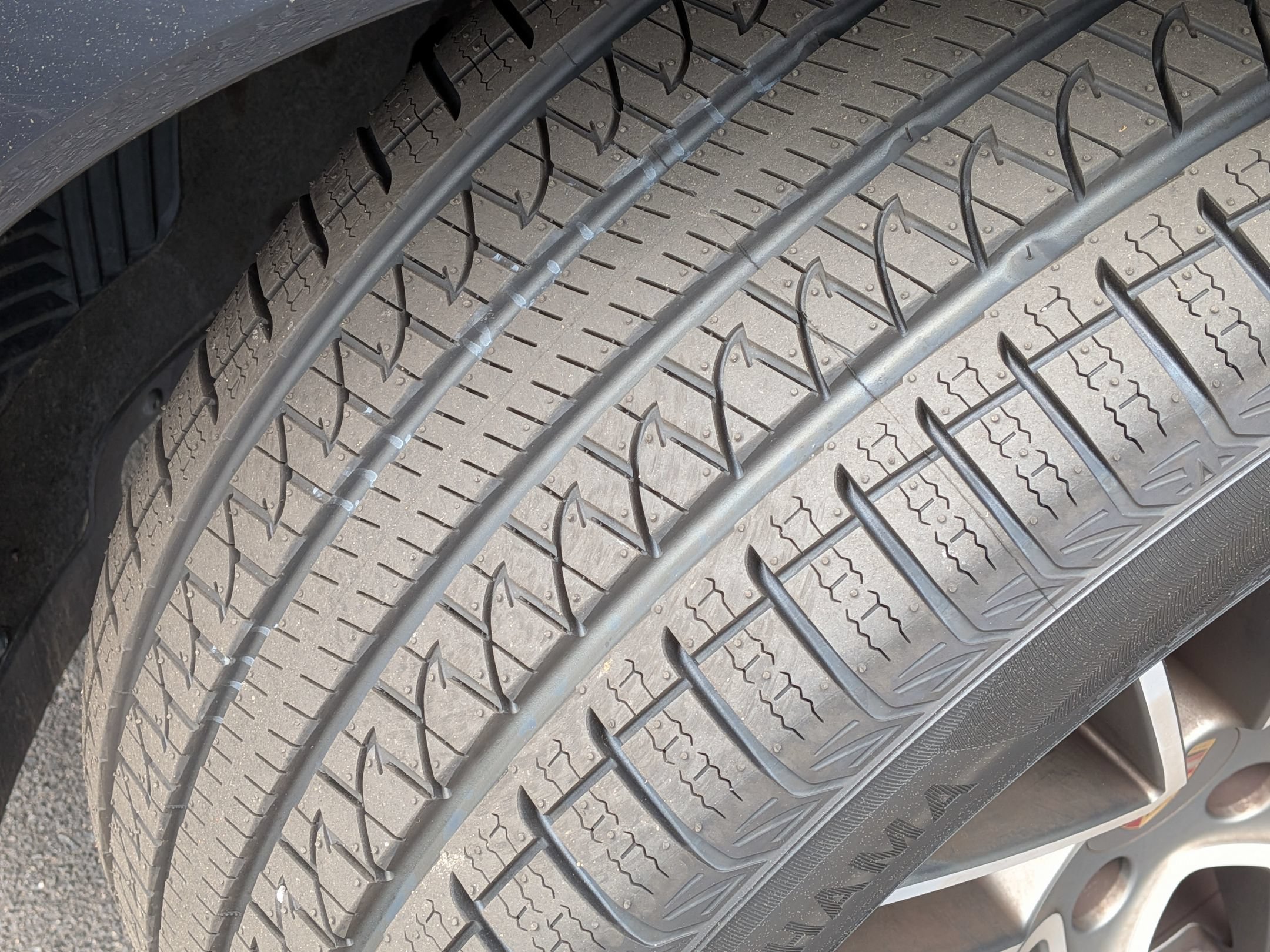 Certified 2023 Porsche Cayenne S Platinum AWD/4WD image 38