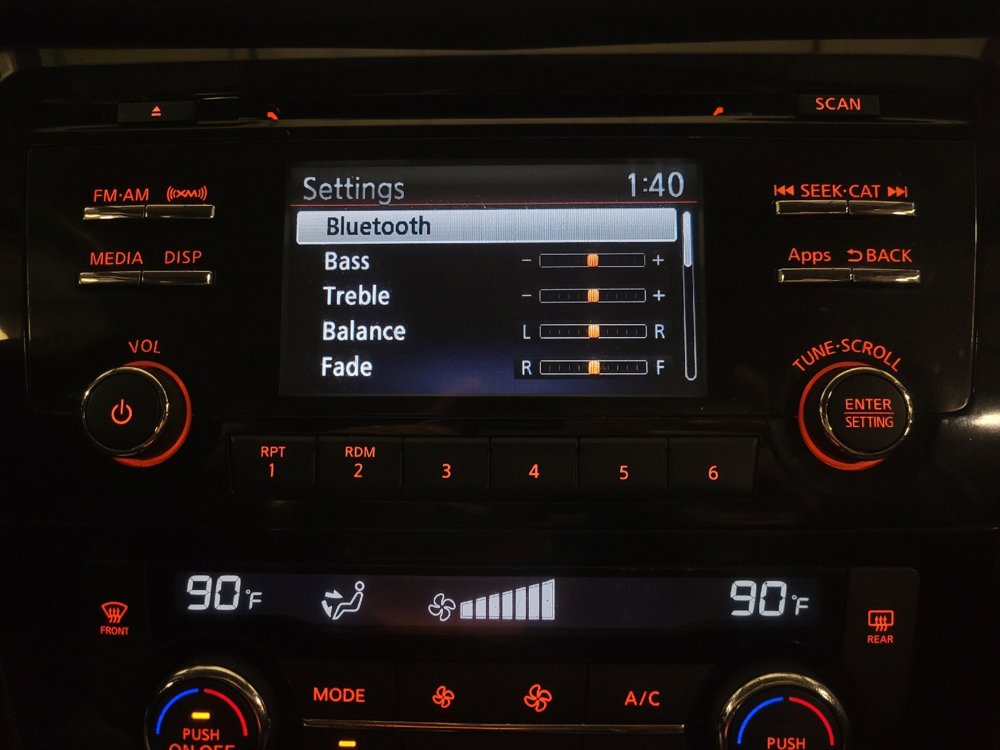 Used 2016 Nissan Rogue SV FWD image 25