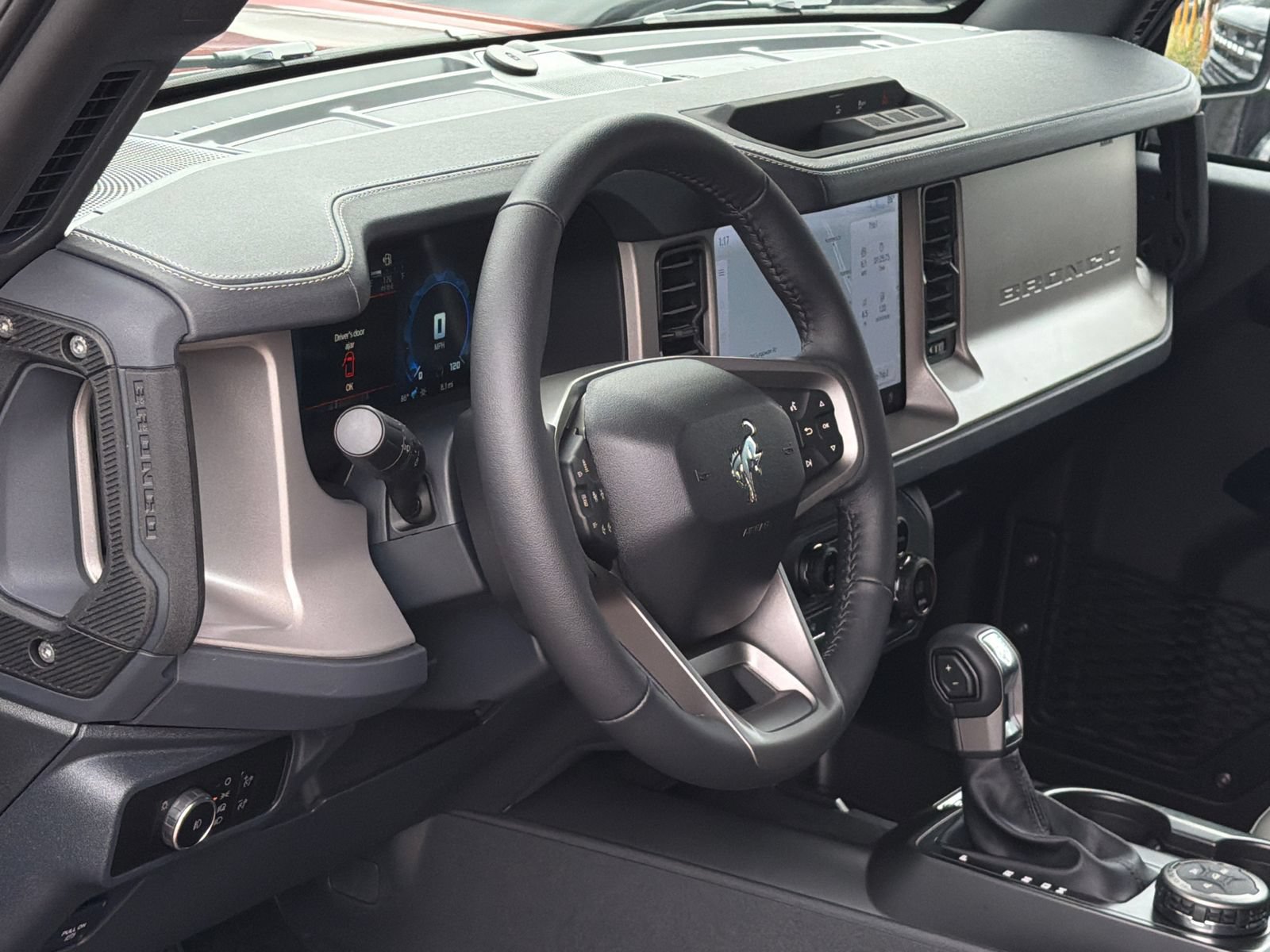 New 2026 Ford Bronco Outer Banks AWD/4WD image 15