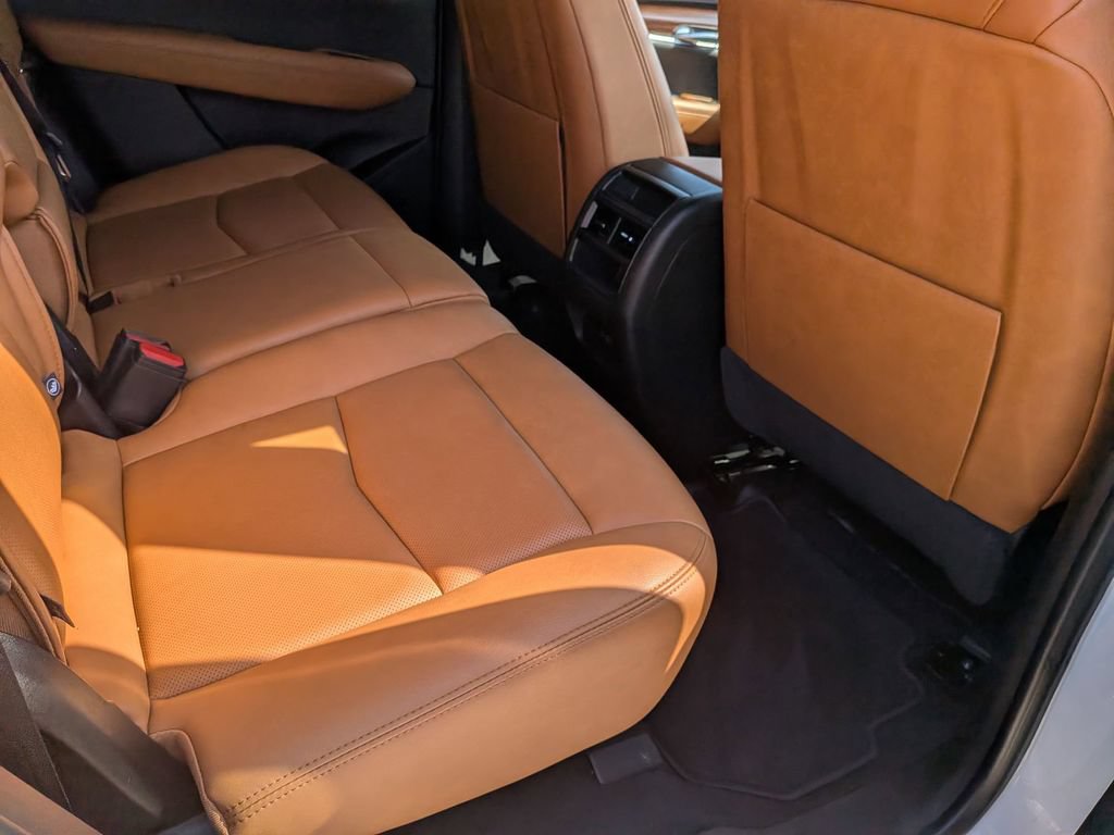 Certified 2024 Cadillac XT5 Premium Luxury FWD image 24