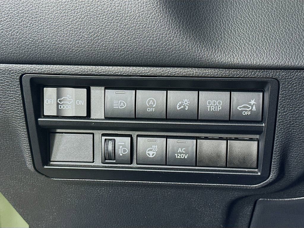 Used 2023 Toyota Tundra Limited w/ Power Package image 22