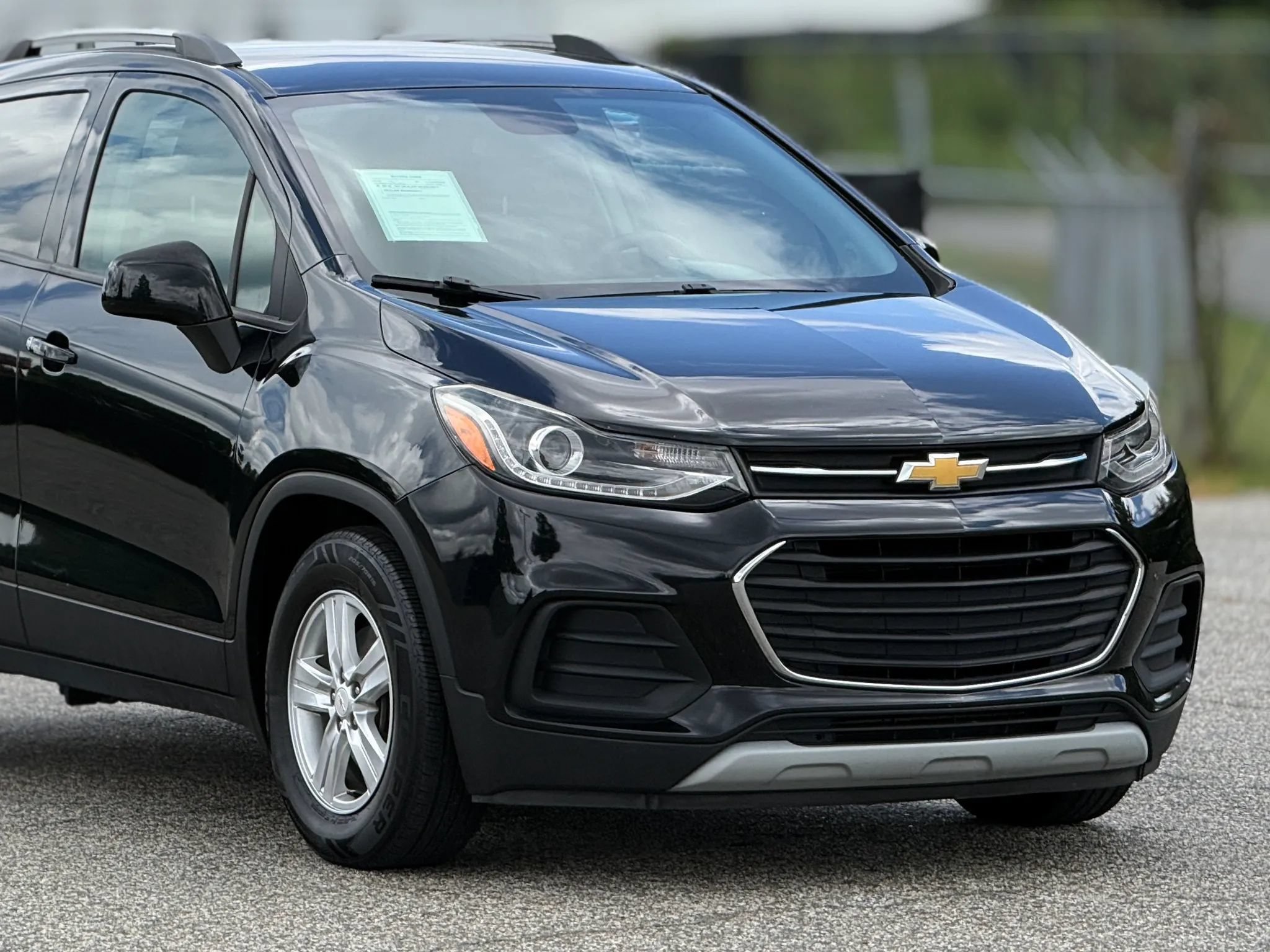 Used 2021 Chevrolet Trax LT FWD image 15