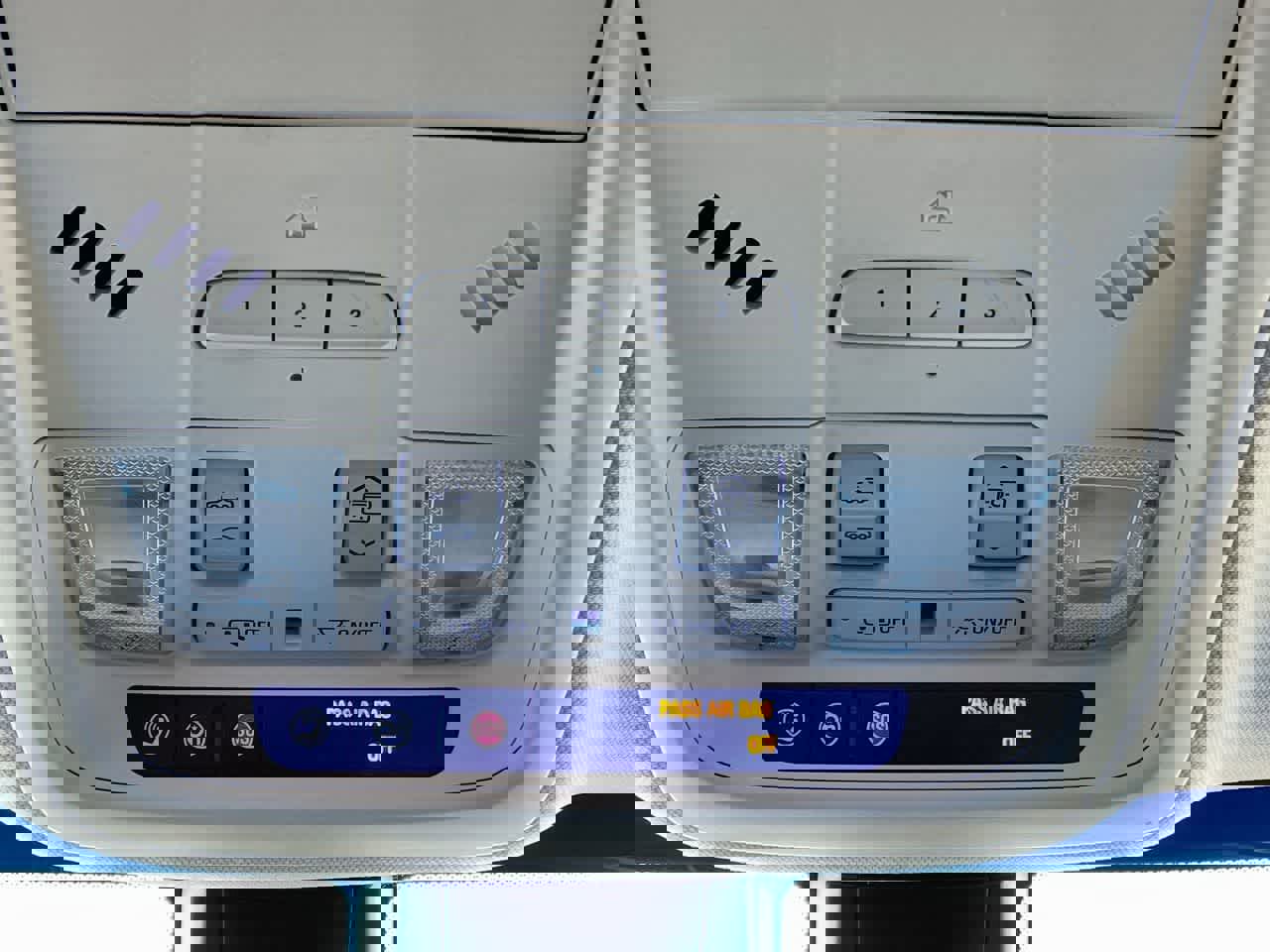 Used 2019 Cadillac XT5 Premium Luxury w/ LPO, Black Ice Package image 32