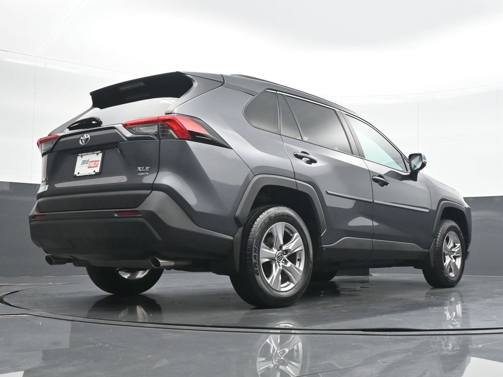 Used 2022 Toyota RAV4 XLE w/ Convenience Package image 21