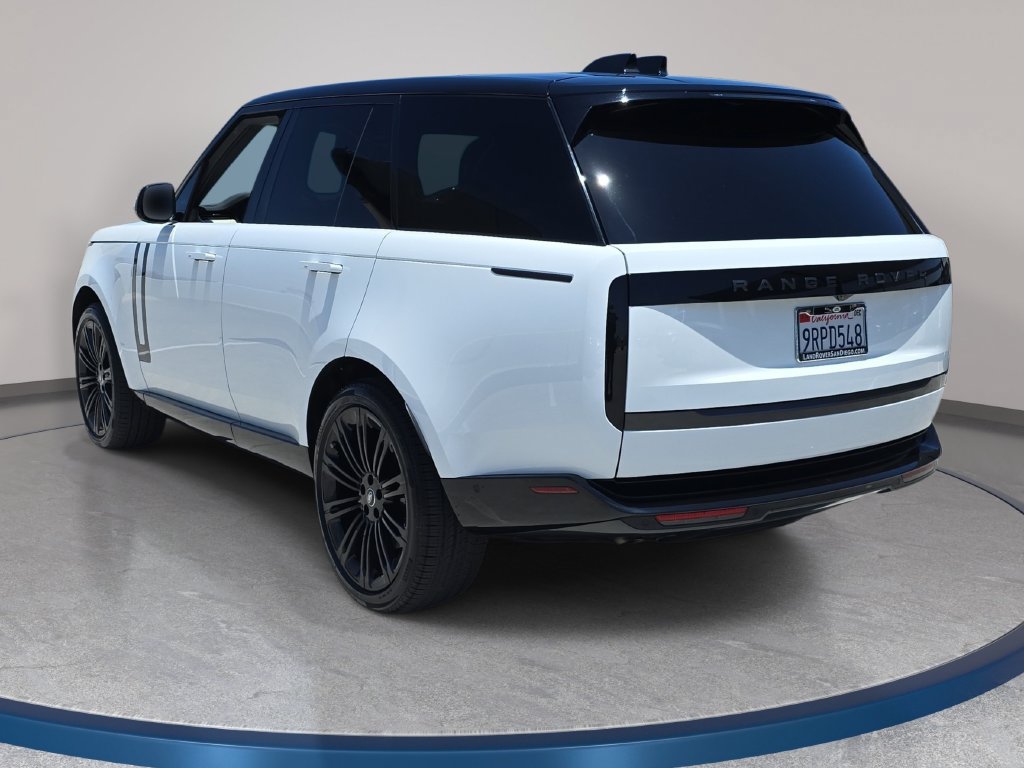 Used 2025 Land Rover Range Rover SE AWD/4WD image 7
