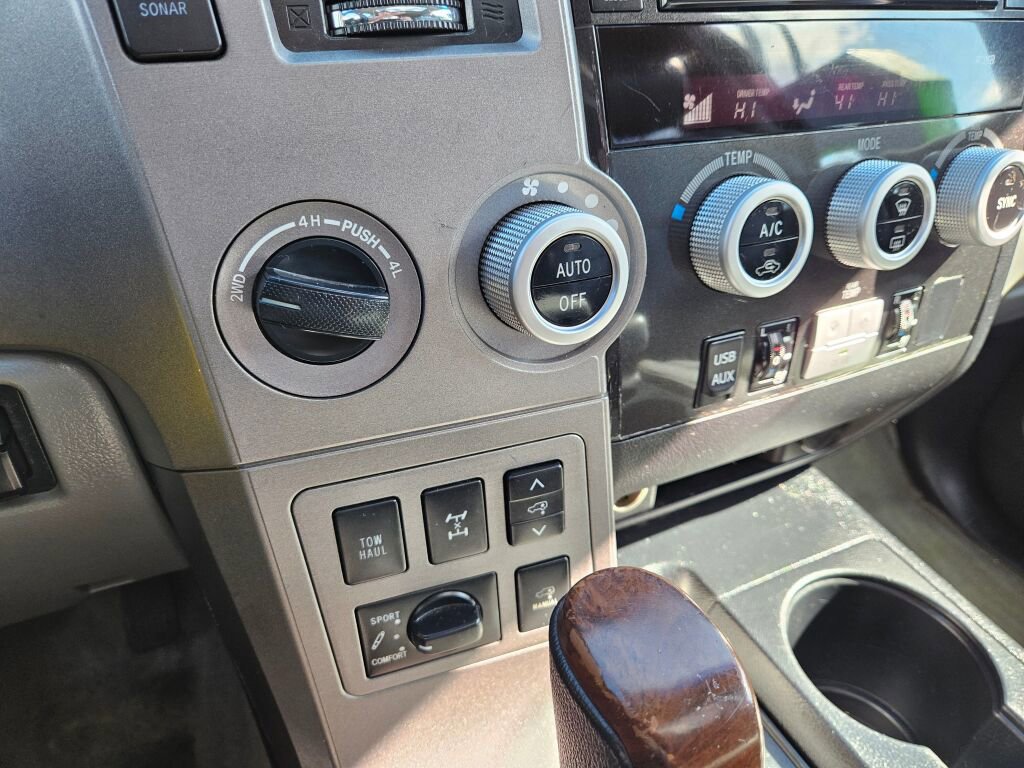 Used 2010 Toyota Sequoia Platinum AWD/4WD image 37