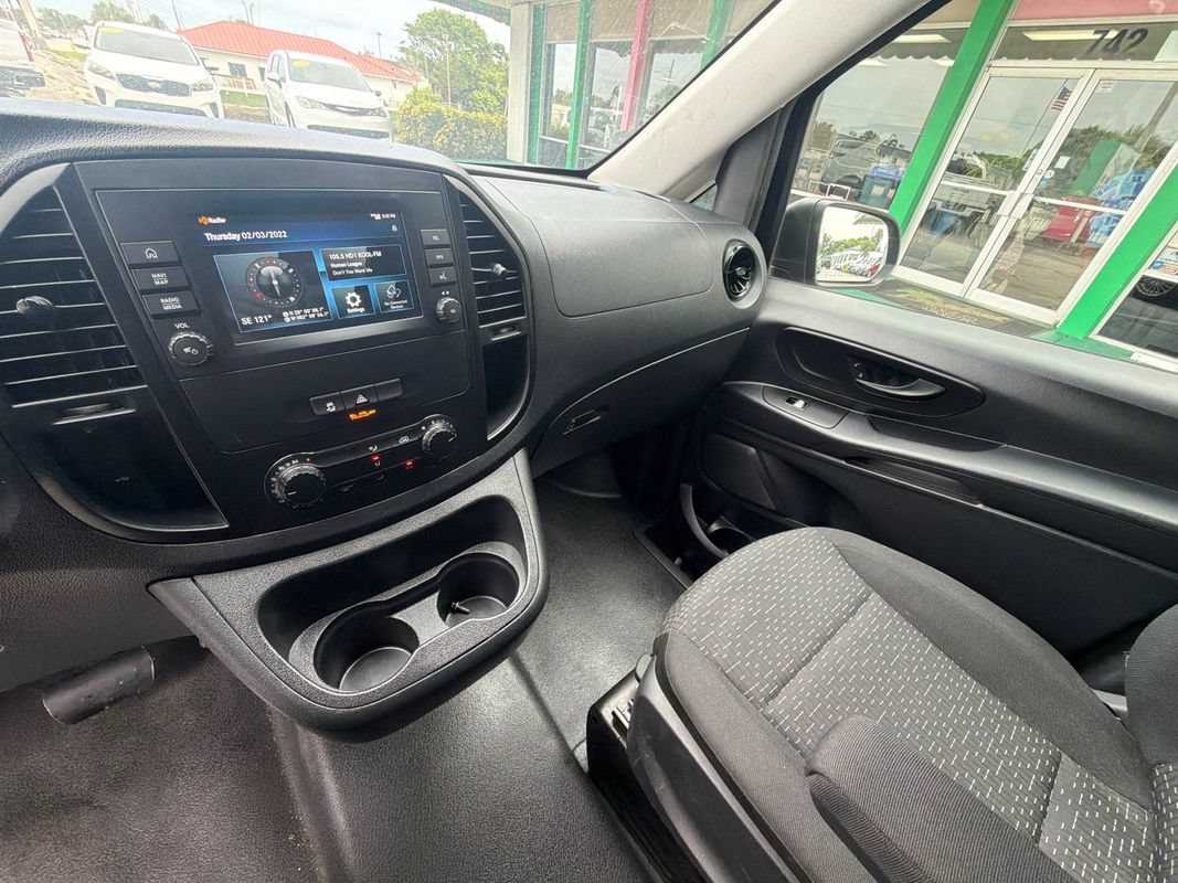 Used 2022 Mercedes-Benz Metris image 18