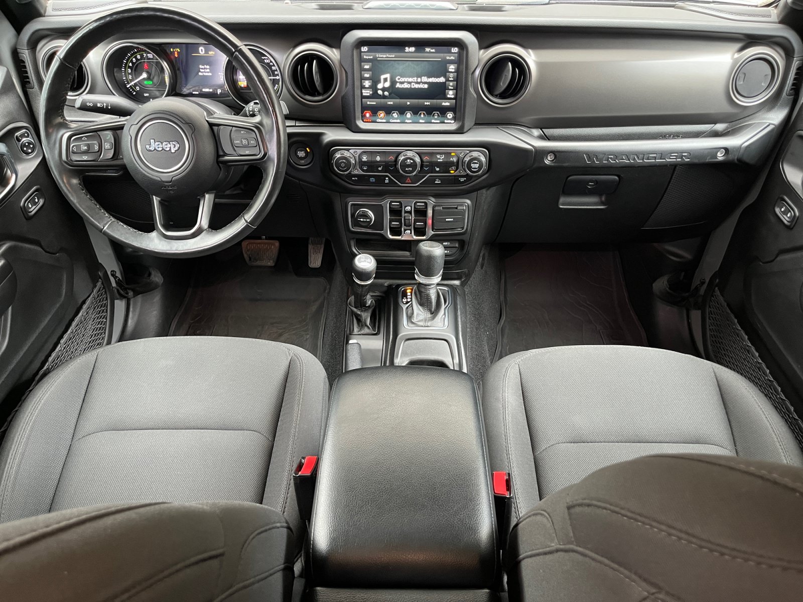 Used 2023 Jeep Wrangler Unlimited w/ Cold Weather Group AWD/4WD image 22