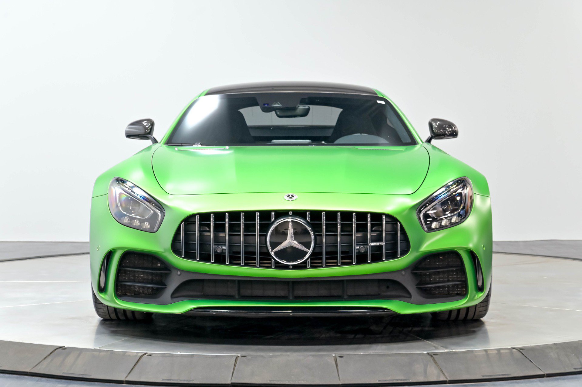 Used 2018 Mercedes-Benz AMG GT R image 40