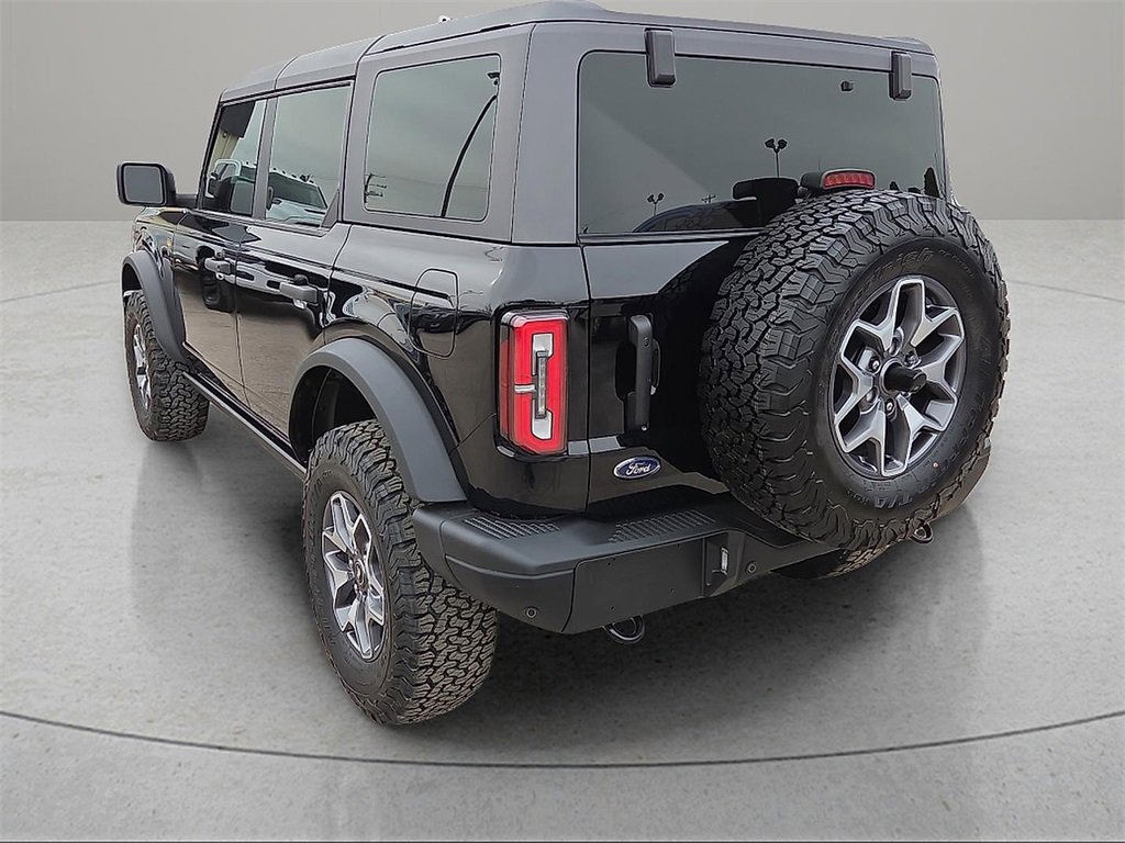 Used 2024 Ford Bronco Badlands image 3
