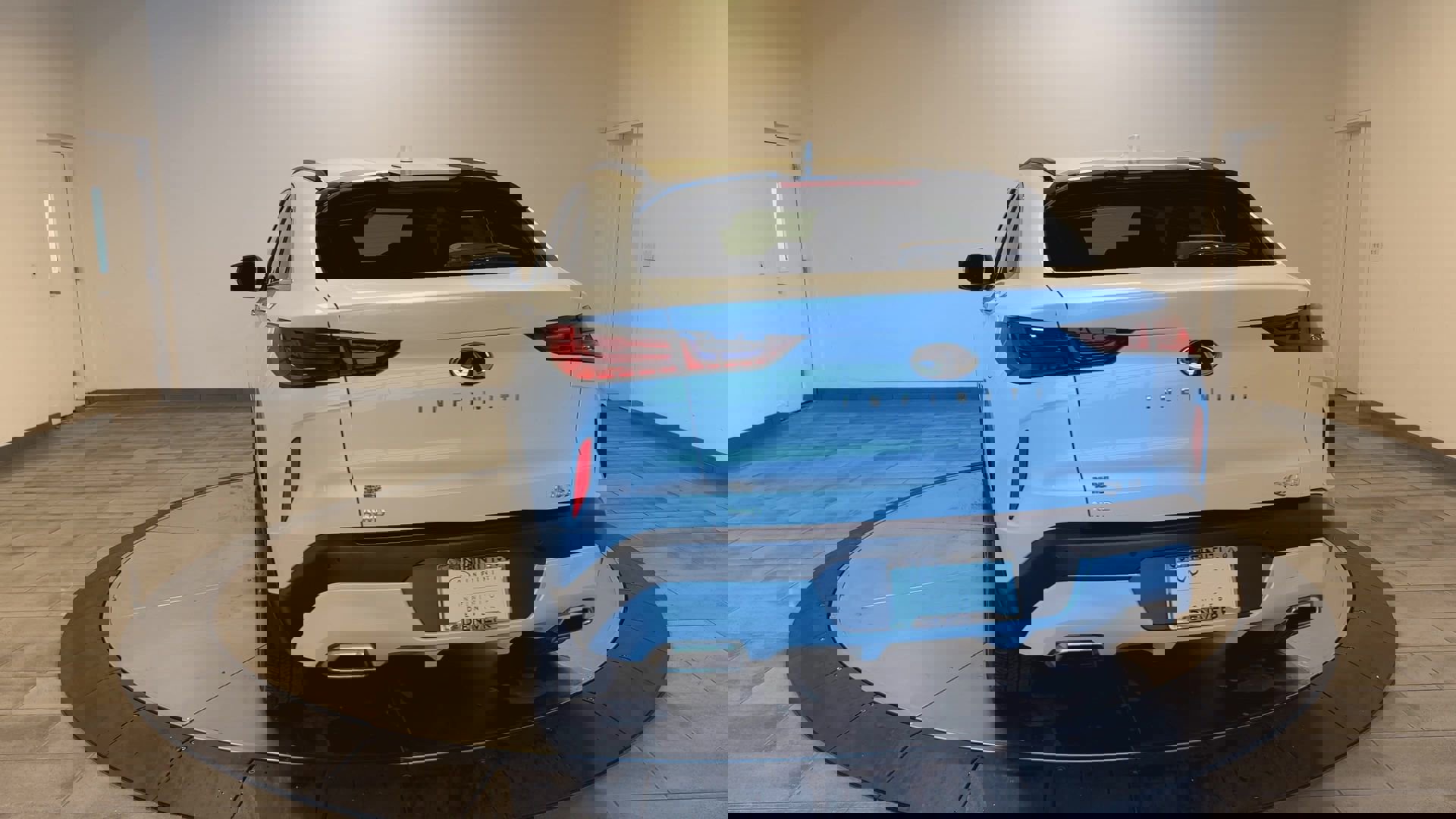 Certified 2025 INFINITI QX55 Luxe w/ Cargo Package image 7