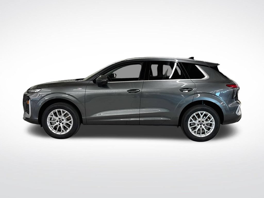 New 2026 Audi Q3 quattro 2.0T AWD/4WD image 2